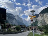 The starting signpost for Männlichen lies about the expected time