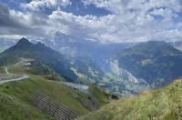 Wide-angle view of the slopes of Män...own to the Lauterbrunnen valley floor