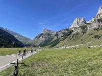 Cyclists heading up from Urnerboden to...rd the second half of the Klausenpass