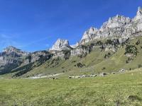 The craggy scarps above Urnerboden